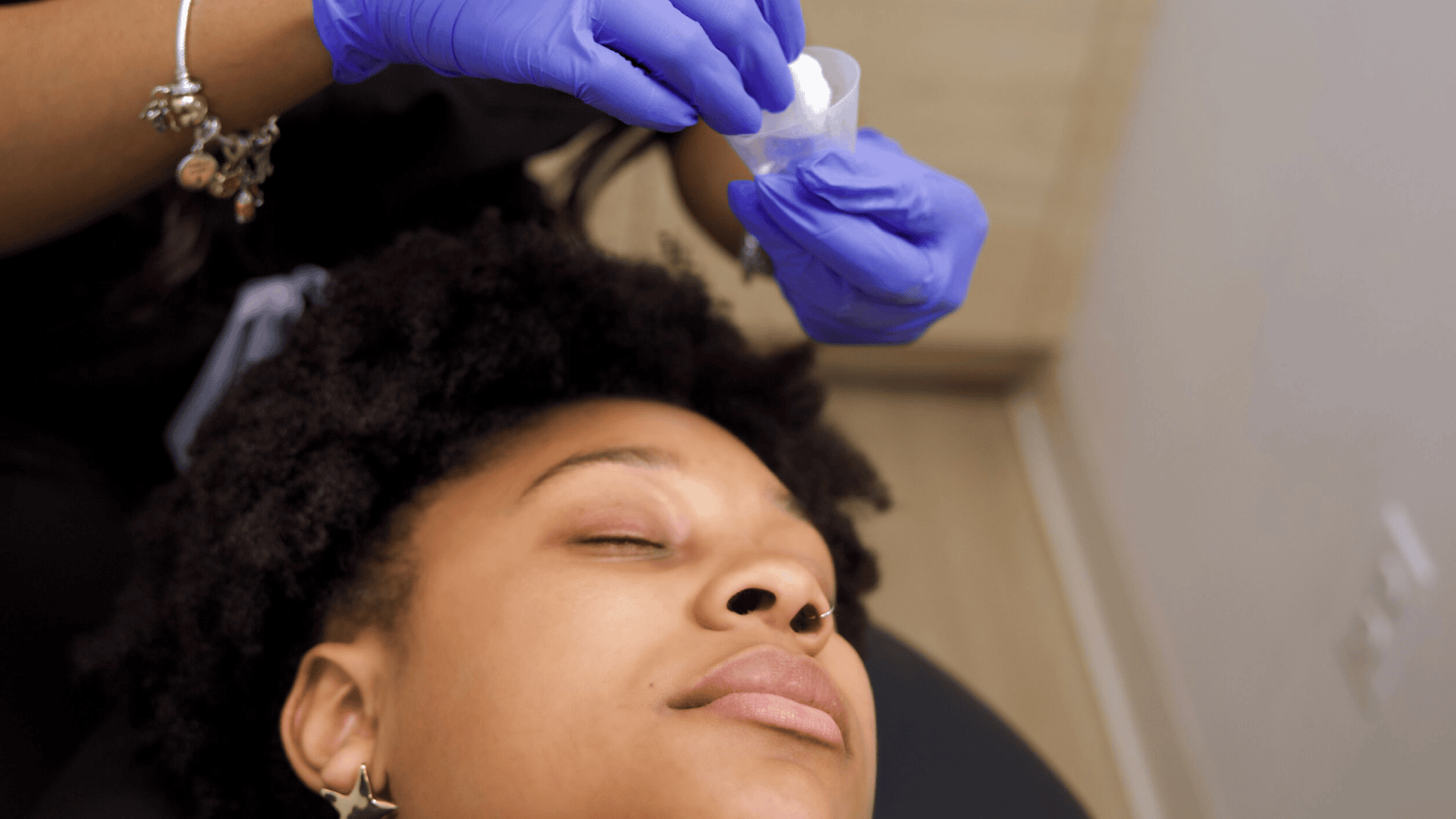 Atelier confidence Precision Peel